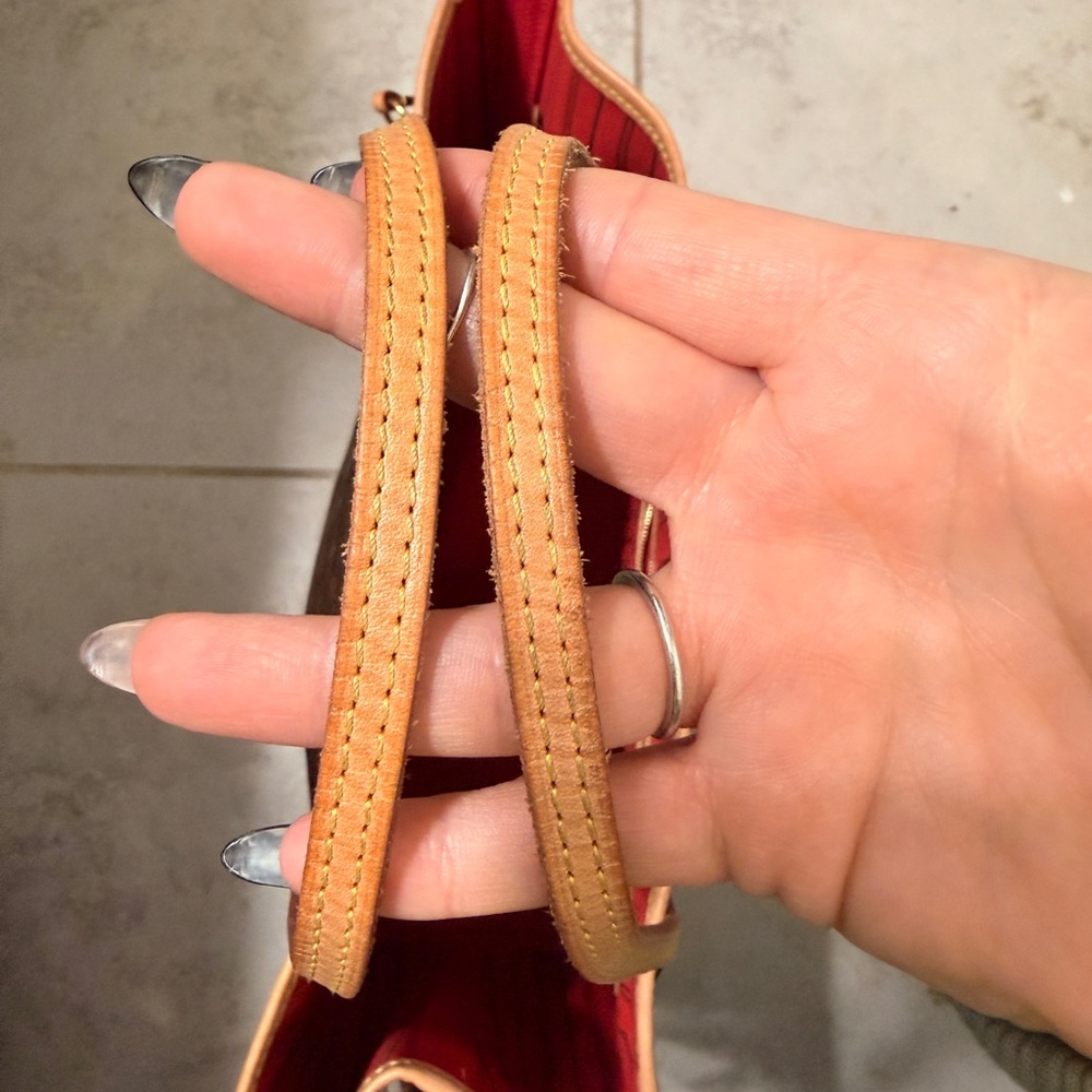 Louis Vuitton Monogram Neverfull MM - Picture 16 of 17